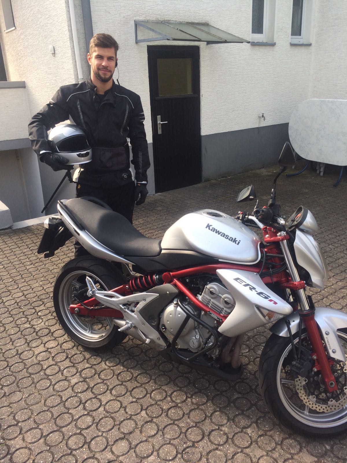 Motorrad sie sucht ihn